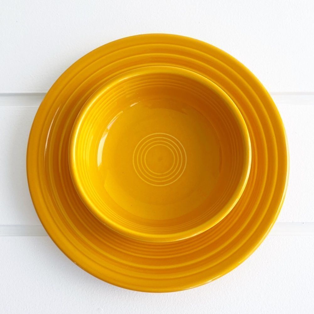 Fiesta Homer Laughlin Marigold 9”Luncheon Plate and 5.5” Fruit Bowl Set